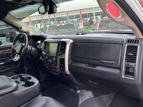 Used 2017 RAM 3500 Laramie w/ Convenience Group AWD/4WD image 24
