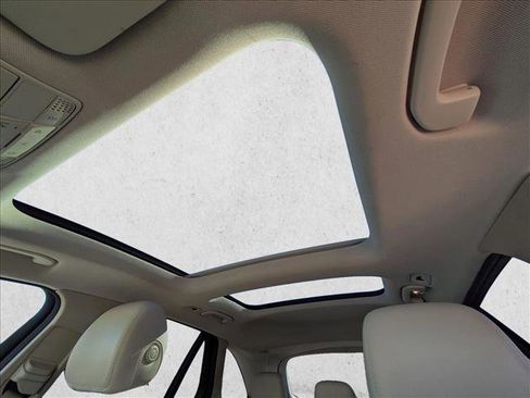 Used 2019 Mercedes-Benz GLC 300 image 15