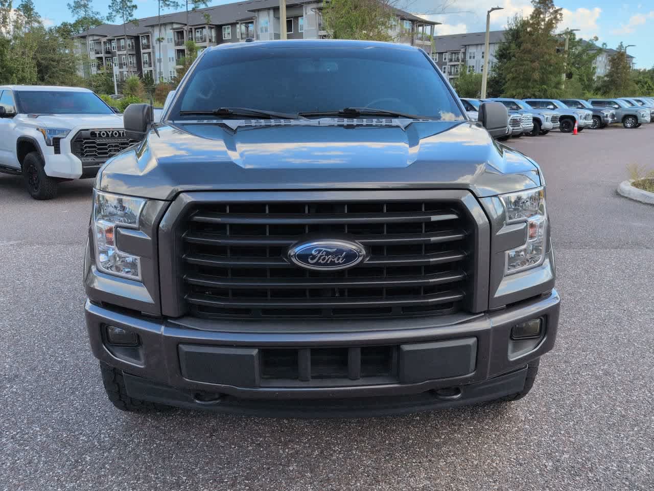 Used 2017 Ford F150 XLT w/ Equipment Group 302A Luxury AWD/4WD image 9