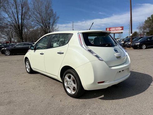Used 2012 Nissan Leaf SV image 5