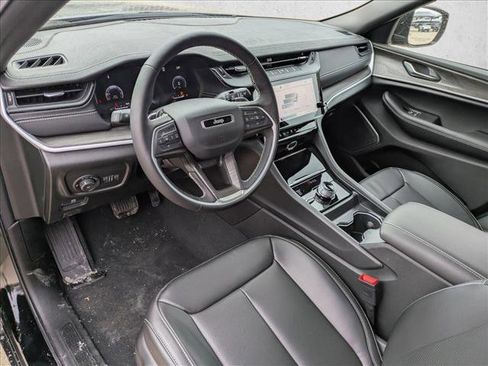 New 2026 Jeep Grand Cherokee Limited image 3