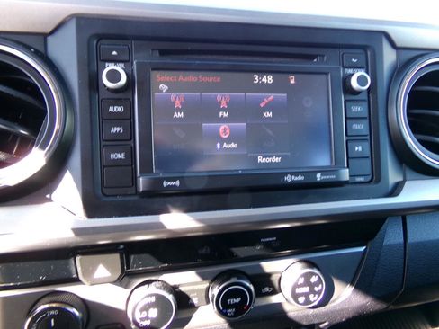 Used 2017 Toyota Tacoma SR5 w/ Tow Package image 22