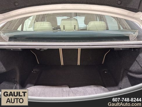 Used 2018 BMW 330i xDrive Sedan w/ Premium Package image 16