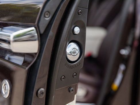 Used 2013 Rolls-Royce Ghost image 11