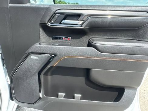 Used 2025 GMC Sierra 1500 AT4 AWD/4WD image 22