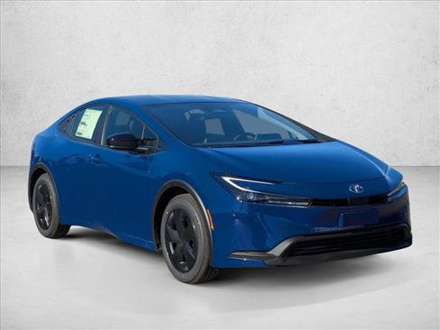 New 2026 Toyota Prius LE image 7