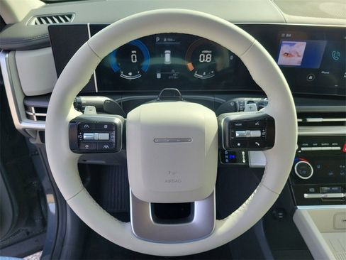 Used 2025 Hyundai Santa Fe SEL image 26