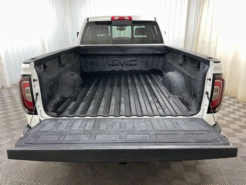 Used 2017 GMC Sierra 1500 SLT image 47