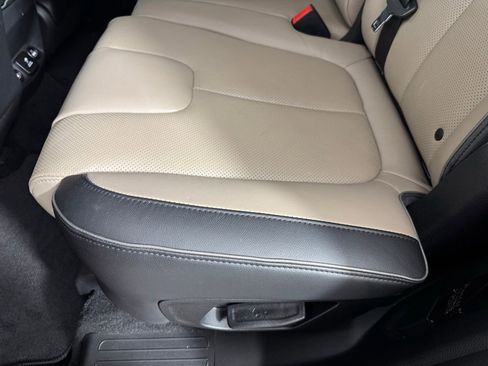 Used 2023 Hyundai Santa Fe Limited AWD/4WD image 30