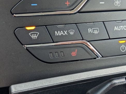 Certified 2020 Ford Edge SEL w/ Cold Weather Package image 23