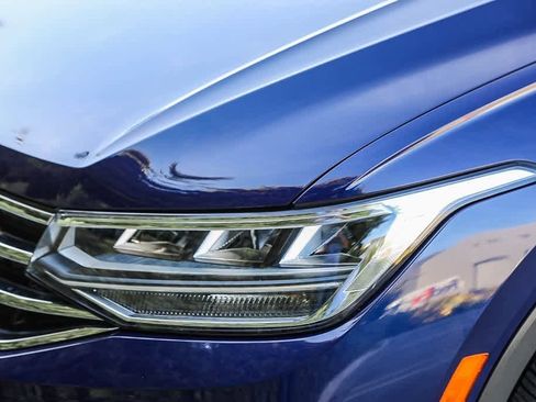 Used 2022 Volkswagen Tiguan SE image 7