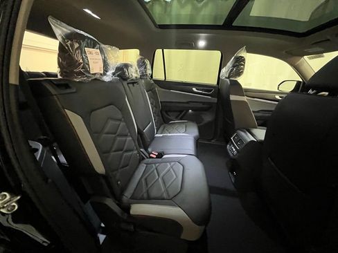 New 2026 Volkswagen Atlas Peak Edition AWD/4WD image 24