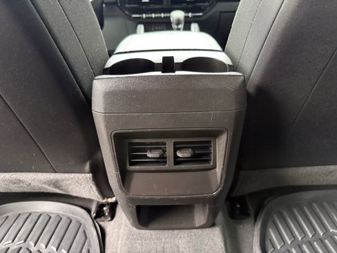 Used 2023 Chevrolet Colorado W/T w/ WT Convenience Package II RWD image 32