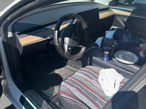 Used 2022 Tesla Model 3 Long Range AWD/4WD image 11