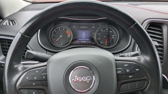 Used 2021 Jeep Cherokee Trailhawk AWD/4WD image 10