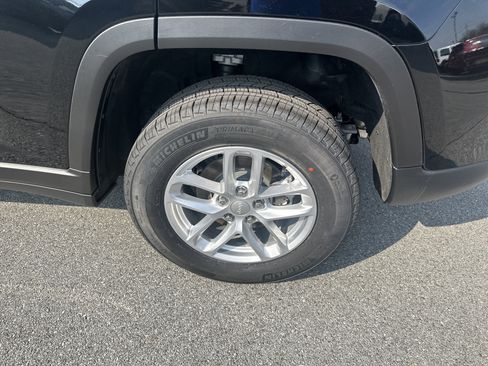 New 2026 Jeep Grand Cherokee Laredo X AWD/4WD image 20