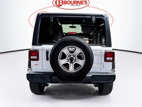Used 2022 Jeep Wrangler Unlimited Sport AWD/4WD image 7