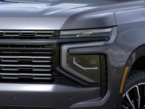 New 2026 Chevrolet Suburban High Country AWD/4WD image 10