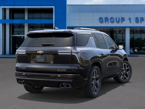 New 2026 Chevrolet Traverse High Country FWD image 4