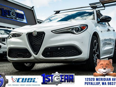 Used 2022 Alfa Romeo Stelvio Veloce AWD/4WD image 1