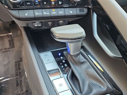 Used 2023 Hyundai Elantra SEL w/ Convenience Package FWD image 21