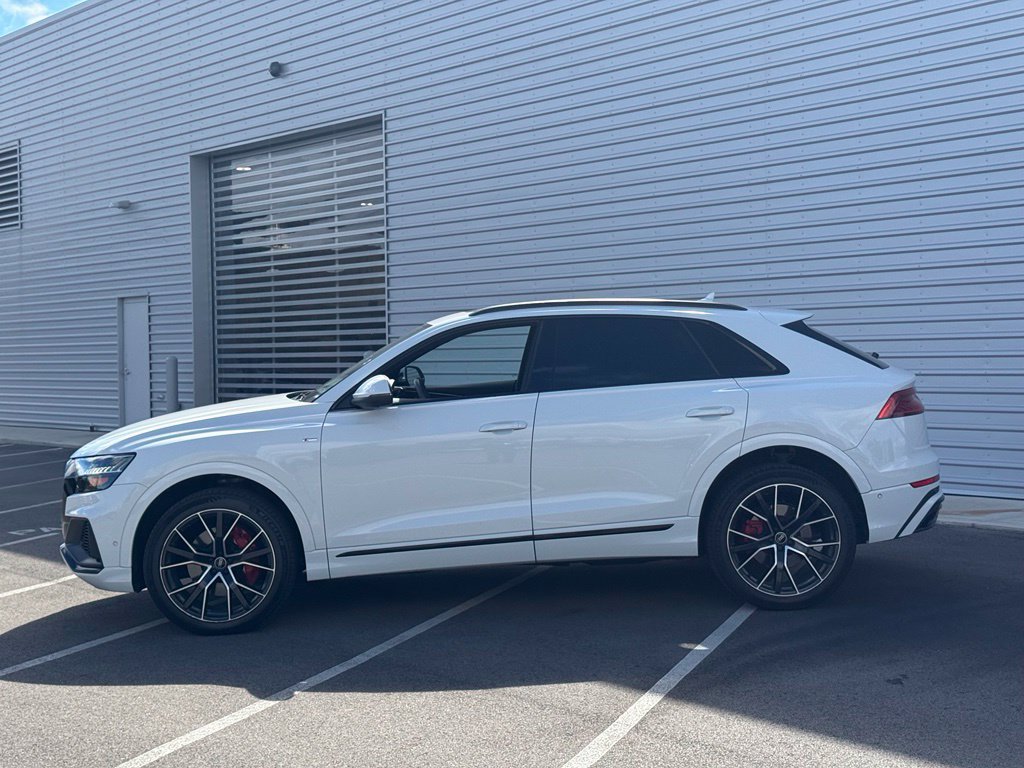 Used 2021 Audi Q8 Prestige AWD/4WD image 10