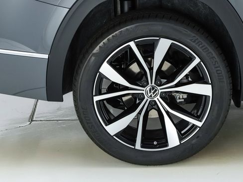 New 2026 Volkswagen Atlas SEL Premium R-Line AWD/4WD image 13