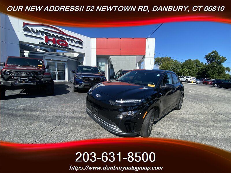 Used 2023 Hyundai Kona SEL w/ Cargo Package FWD image 1
