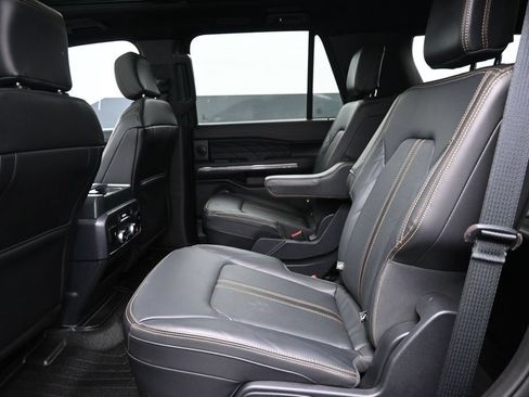 Used 2022 Ford Expedition Platinum RWD image 23