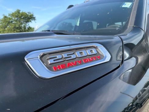Used 2025 RAM 2500 Limited AWD/4WD image 7