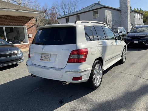Used 2010 Mercedes-Benz GLK 350 4MATIC image 5