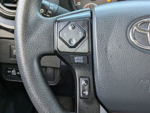 Used 2020 Toyota Tacoma SR w/ SR Convenience Package RWD image 22