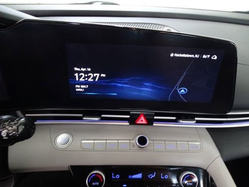 Used 2023 Hyundai Elantra Limited w/ Cargo Package FWD image 14