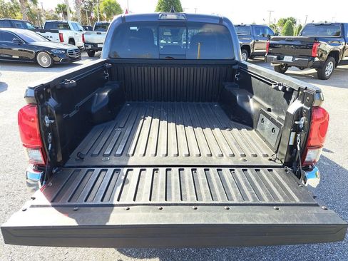 Used 2021 Toyota Tacoma SR5 image 6