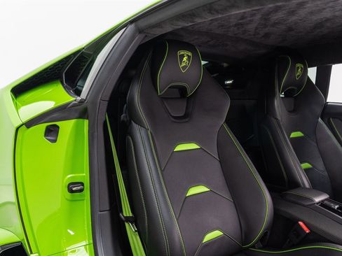 Used 2020 Lamborghini Huracan EVO AWD/4WD image 36