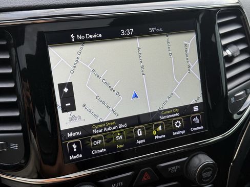 Used 2020 Jeep Grand Cherokee Limited X image 24