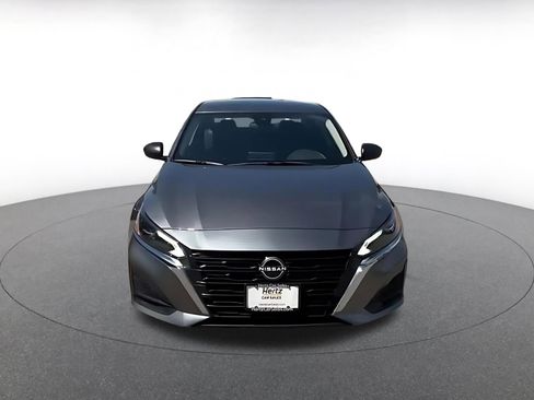 Used 2025 Nissan Altima 2.5 SV FWD image 4