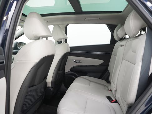 Certified 2024 Hyundai Tucson Limited AWD/4WD image 15