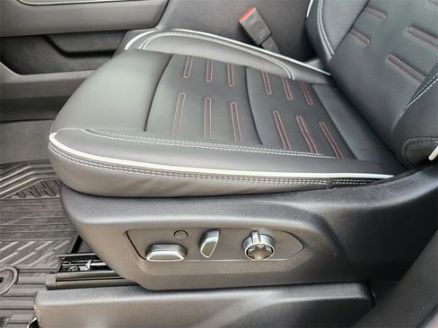 New 2025 GMC Sierra 2500 AT4X w/ AT4X AEV Edition image 16