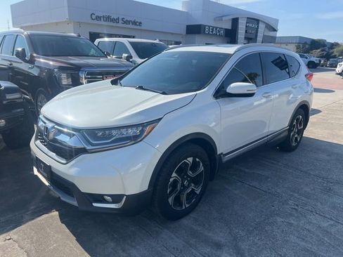 Used 2018 Honda CR-V Touring image 3