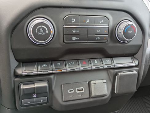 Used 2024 Chevrolet Silverado 1500 Custom RWD image 16