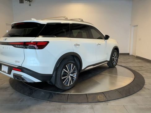 Certified 2023 INFINITI QX60 Sensory w/ Cargo Package image 8