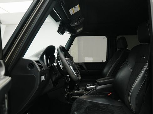 Used 2017 Mercedes-Benz G 550 Squared image 23