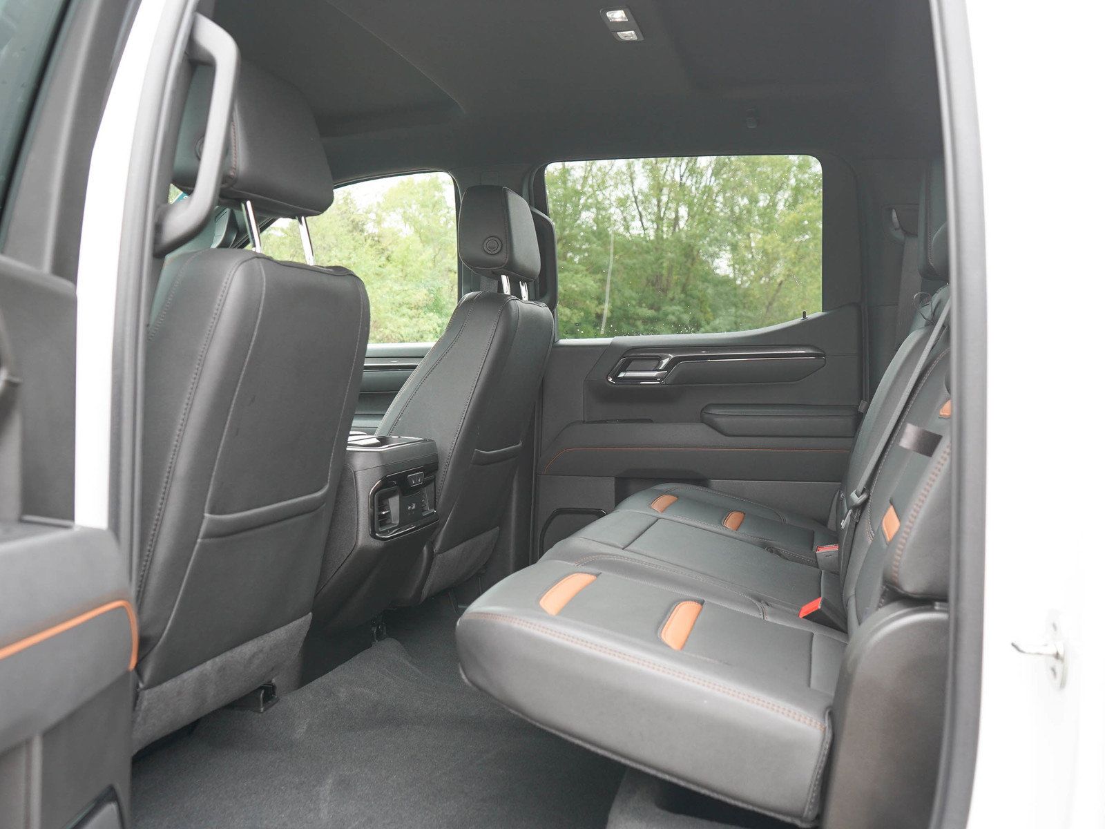 Used 2025 GMC Sierra 1500 AT4 AWD/4WD image 18