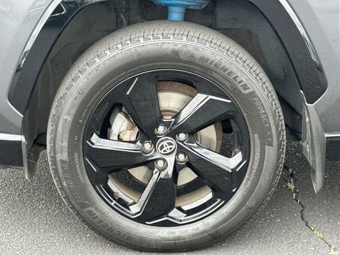 Certified 2021 Toyota RAV4 XSE AWD/4WD image 32