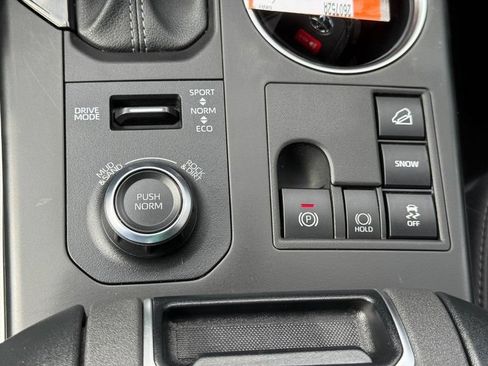 Used 2024 Toyota Highlander XSE AWD/4WD image 29