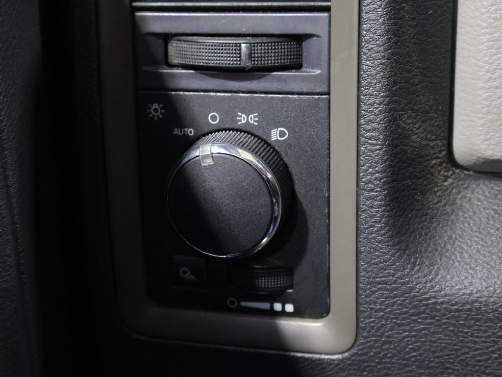 Used 2011 RAM 2500 ST AWD/4WD image 21