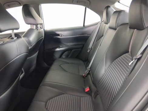 Used 2024 Toyota Camry SE image 23