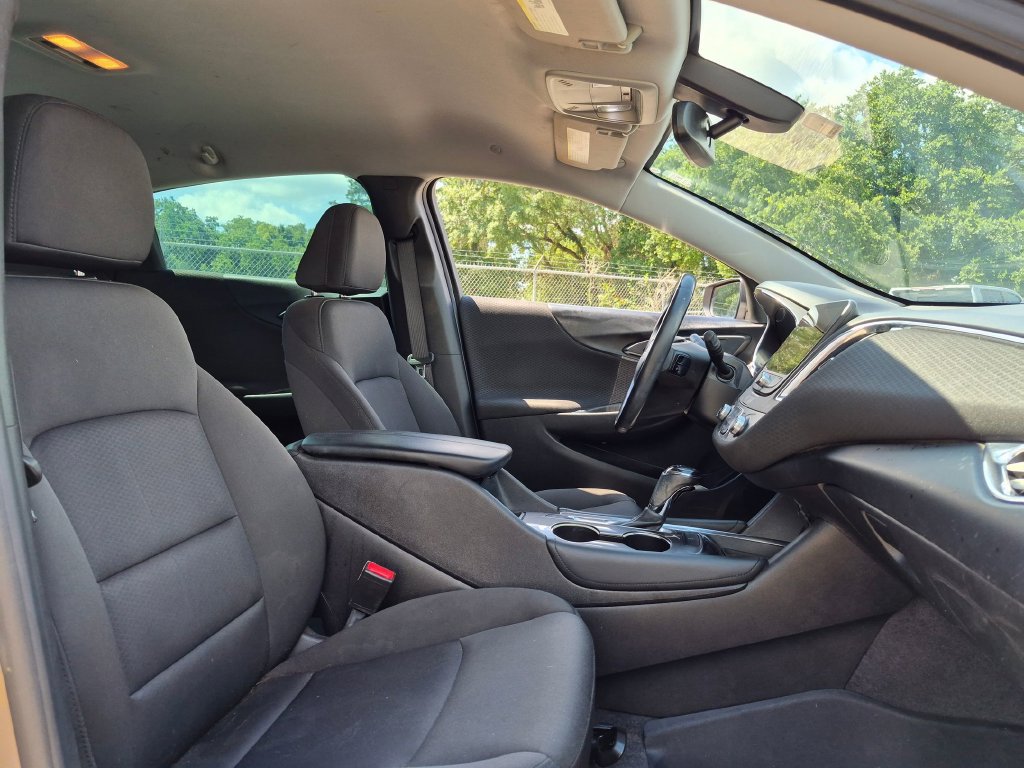 Used 2018 Chevrolet Malibu LT FWD image 28