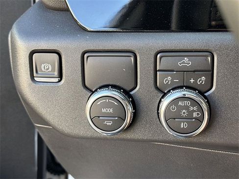 New 2026 GMC Sierra 1500 Elevation w/ LPO, Elevation Black Package image 16